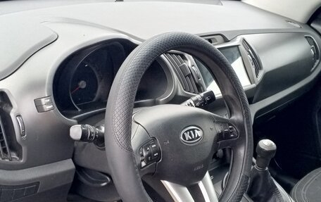 KIA Sportage III, 2010 год, 850 000 рублей, 11 фотография