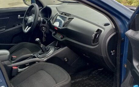 KIA Sportage III, 2010 год, 850 000 рублей, 15 фотография