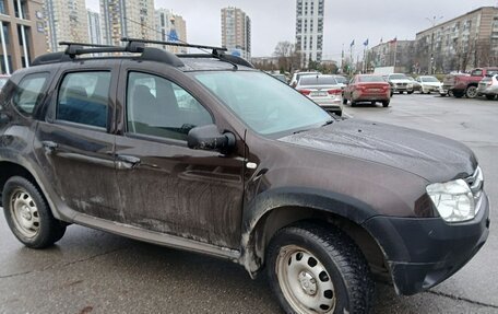 Renault Duster I рестайлинг, 2014 год, 800 000 рублей, 2 фотография