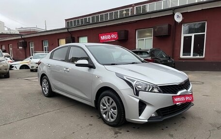 KIA Rio IV, 2021 год, 1 650 000 рублей, 2 фотография