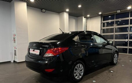 Hyundai Solaris II рестайлинг, 2013 год, 825 000 рублей, 3 фотография