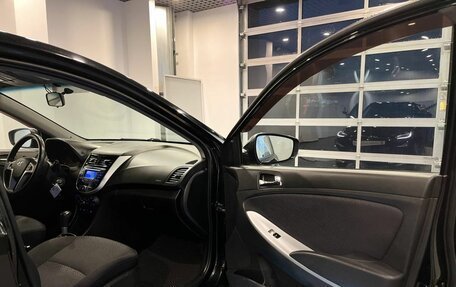 Hyundai Solaris II рестайлинг, 2013 год, 825 000 рублей, 27 фотография