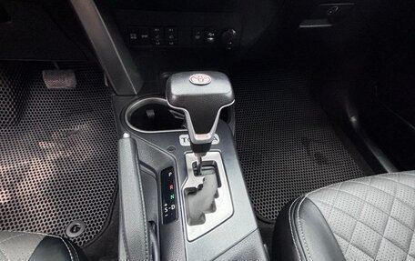 Toyota RAV4, 2019 год, 2 850 000 рублей, 17 фотография