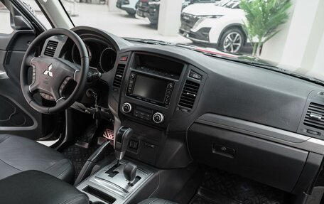 Mitsubishi Pajero IV, 2012 год, 1 849 000 рублей, 6 фотография