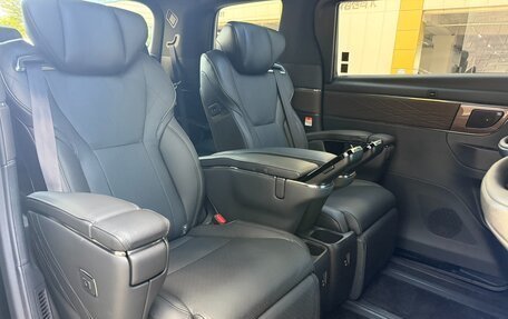 Toyota Alphard, 2025 год, 11 930 096 рублей, 11 фотография