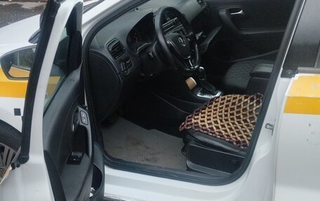 Volkswagen Polo VI (EU Market), 2018 год, 500 000 рублей, 5 фотография