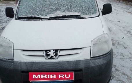 Peugeot Partner II рестайлинг 2, 2011 год, 650 000 рублей, 3 фотография