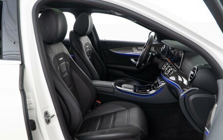 Mercedes-Benz E-Класс AMG, 2021 год, 8 978 077 рублей, 6 фотография