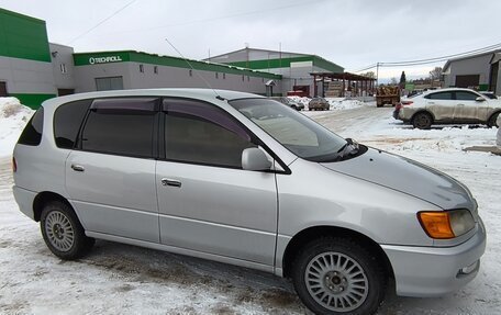 Toyota Ipsum II, 1999 год, 570 000 рублей, 2 фотография