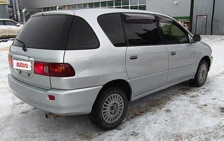 Toyota Ipsum II, 1999 год, 570 000 рублей, 3 фотография