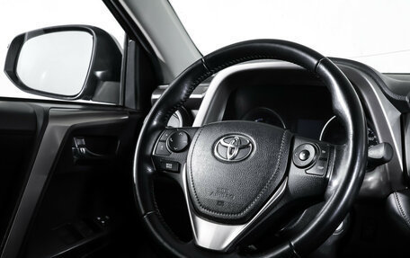 Toyota RAV4, 2018 год, 2 587 000 рублей, 13 фотография