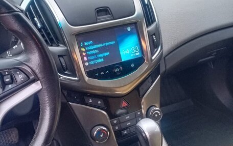 Chevrolet Cruze II, 2014 год, 950 000 рублей, 2 фотография