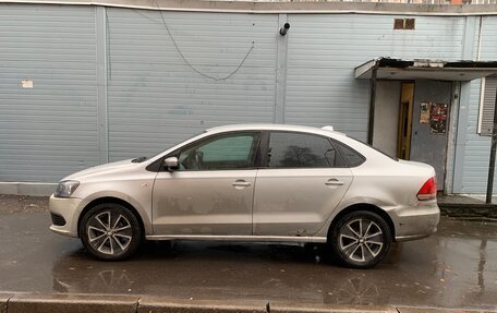 Volkswagen Polo VI (EU Market), 2015 год, 320 000 рублей, 2 фотография