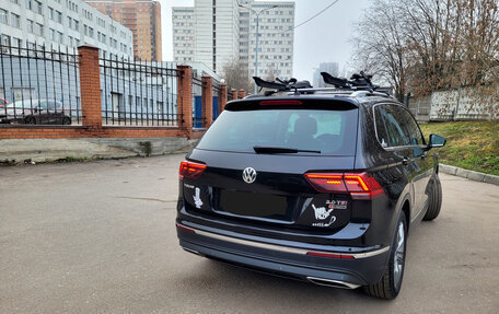 Volkswagen Tiguan II, 2017 год, 2 860 000 рублей, 5 фотография