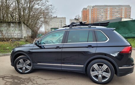 Volkswagen Tiguan II, 2017 год, 2 860 000 рублей, 2 фотография