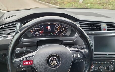 Volkswagen Tiguan II, 2017 год, 2 860 000 рублей, 7 фотография