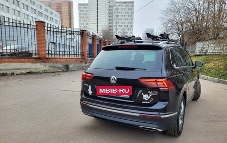 Volkswagen Tiguan II, 2017 год, 2 860 000 рублей, 18 фотография