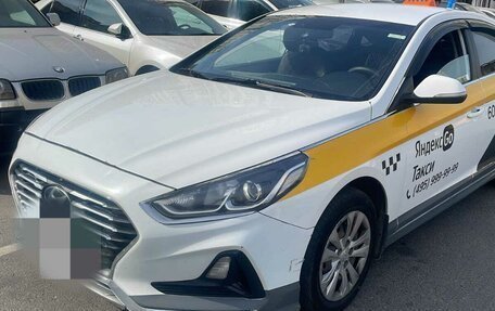 Hyundai Sonata VIII, 2019 год, 1 000 000 рублей, 3 фотография