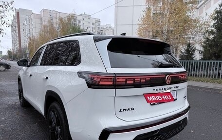 Volkswagen Teramont, 2025 год, 6 400 000 рублей, 13 фотография