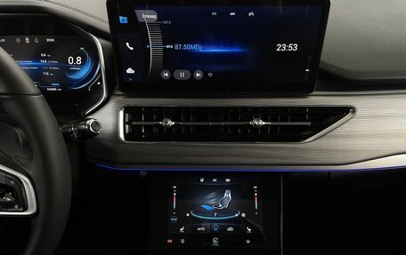 Chery Tiggo 8 Pro, 2022 год, 1 710 000 рублей, 7 фотография