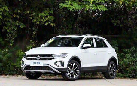 Volkswagen T-Roc I, 2025 год, 2 530 000 рублей, 3 фотография