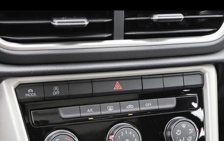 Volkswagen T-Roc I, 2025 год, 2 530 000 рублей, 17 фотография