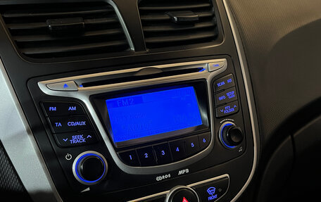 Hyundai Solaris II рестайлинг, 2013 год, 680 000 рублей, 12 фотография