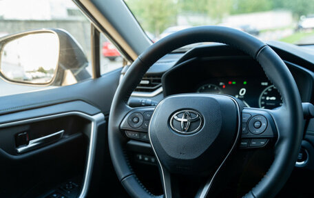 Toyota RAV4, 2025 год, 4 690 000 рублей, 23 фотография