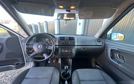 Skoda Fabia II, 2013 год, 650 000 рублей, 6 фотография