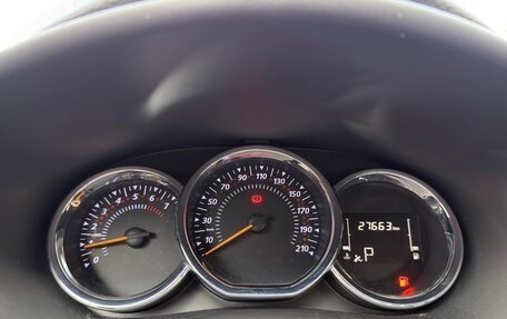 Renault Logan II, 2022 год, 275 000 рублей, 11 фотография