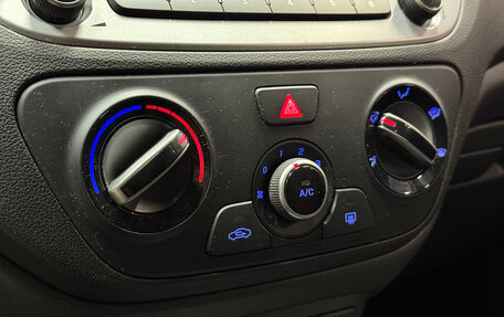 Hyundai Solaris II рестайлинг, 2017 год, 1 279 000 рублей, 16 фотография