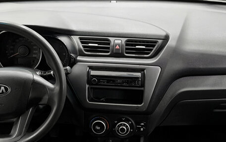 KIA Rio III рестайлинг, 2013 год, 550 000 рублей, 18 фотография