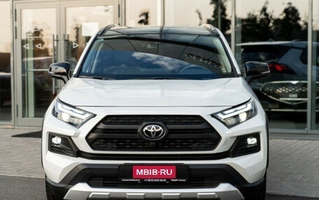 Toyota RAV4, 2025 год, 4 490 000 рублей, 3 фотография