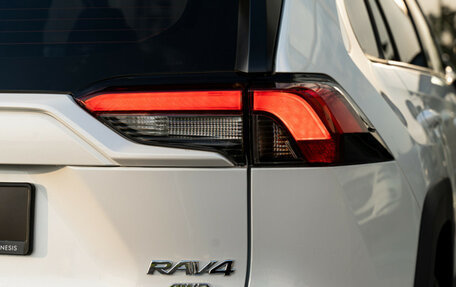 Toyota RAV4, 2025 год, 4 490 000 рублей, 11 фотография