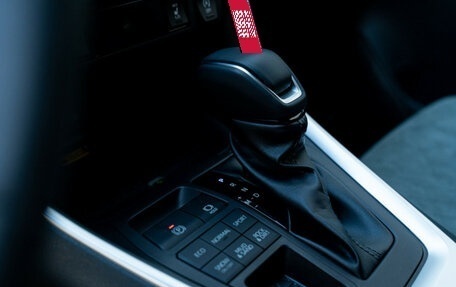 Toyota RAV4, 2025 год, 4 490 000 рублей, 29 фотография