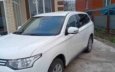Mitsubishi Outlander III рестайлинг 3, 2013 год, 1 265 000 рублей, 1 фотография