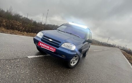 Chevrolet Niva I рестайлинг, 2006 год, 330 000 рублей, 2 фотография