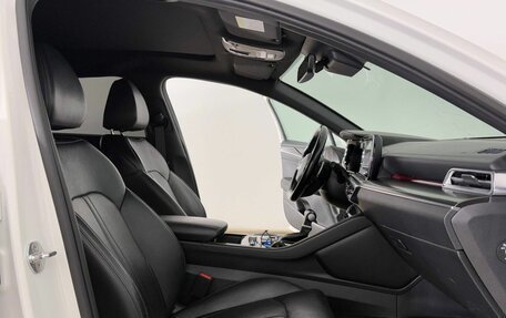 KIA K5, 2020 год, 2 440 000 рублей, 31 фотография