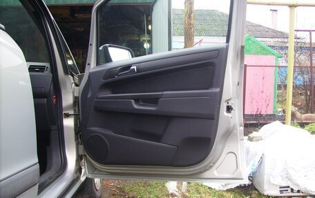 Opel Zafira B, 2008 год, 550 000 рублей, 2 фотография