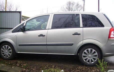 Opel Zafira B, 2008 год, 550 000 рублей, 4 фотография