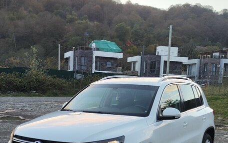 Volkswagen Tiguan I, 2011 год, 1 230 000 рублей, 3 фотография