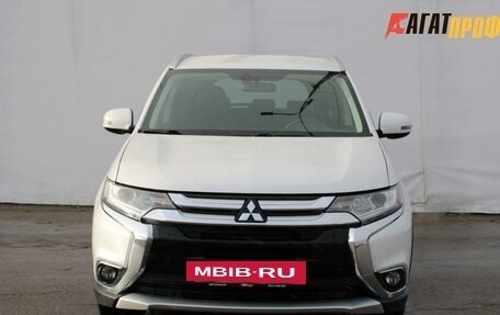 Mitsubishi Outlander III рестайлинг 3, 2017 год, 2 050 000 рублей, 3 фотография