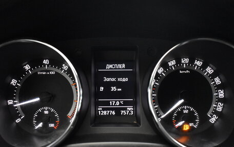 Skoda Yeti I рестайлинг, 2017 год, 1 465 000 рублей, 6 фотография