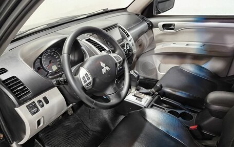 Mitsubishi Pajero Sport II рестайлинг, 2011 год, 1 240 000 рублей, 21 фотография