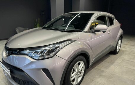 Toyota C-HR I рестайлинг, 2020 год, 1 925 000 рублей, 2 фотография