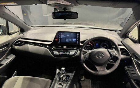 Toyota C-HR I рестайлинг, 2020 год, 1 925 000 рублей, 8 фотография