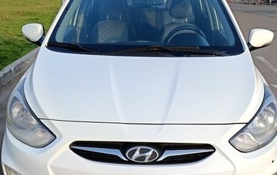 Hyundai Solaris II рестайлинг, 2012 год, 760 000 рублей, 1 фотография