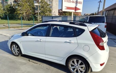 Hyundai Solaris II рестайлинг, 2012 год, 760 000 рублей, 3 фотография