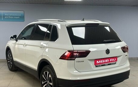 Volkswagen Tiguan II, 2019 год, 2 630 000 рублей, 7 фотография