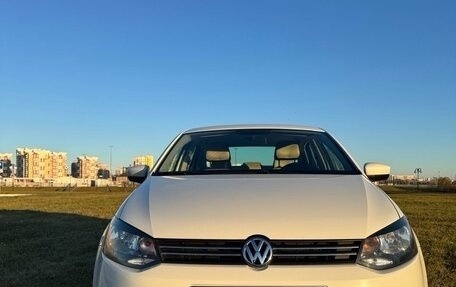 Volkswagen Polo VI (EU Market), 2014 год, 1 000 000 рублей, 2 фотография